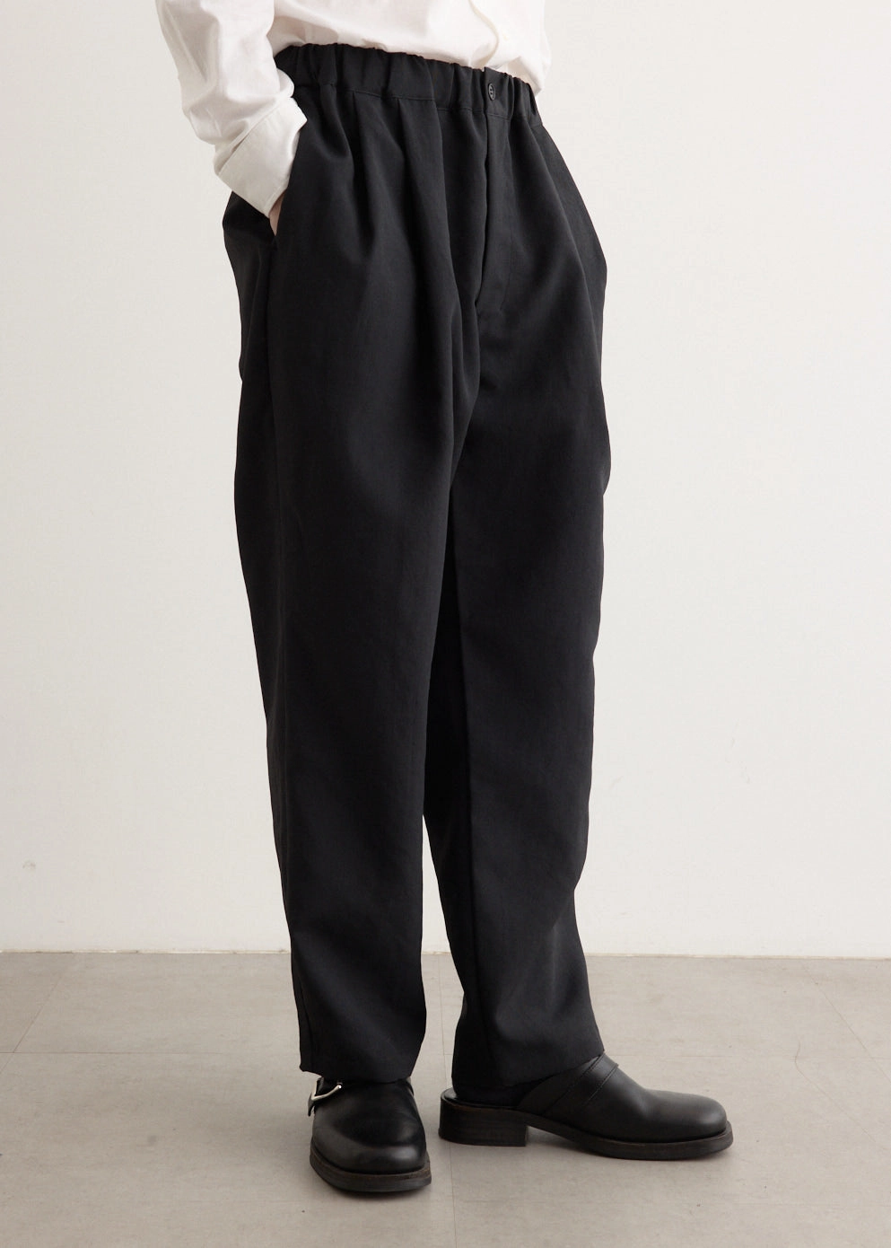 2 Tuck Polyester Pants Air Flow
