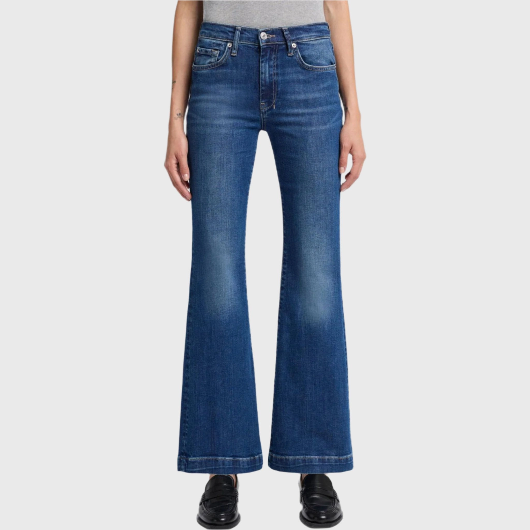 7 For All Mankind Women's NY Dark Tailorless Dojo Essential Look Shopping Day Adult Fashion Athlete Fit