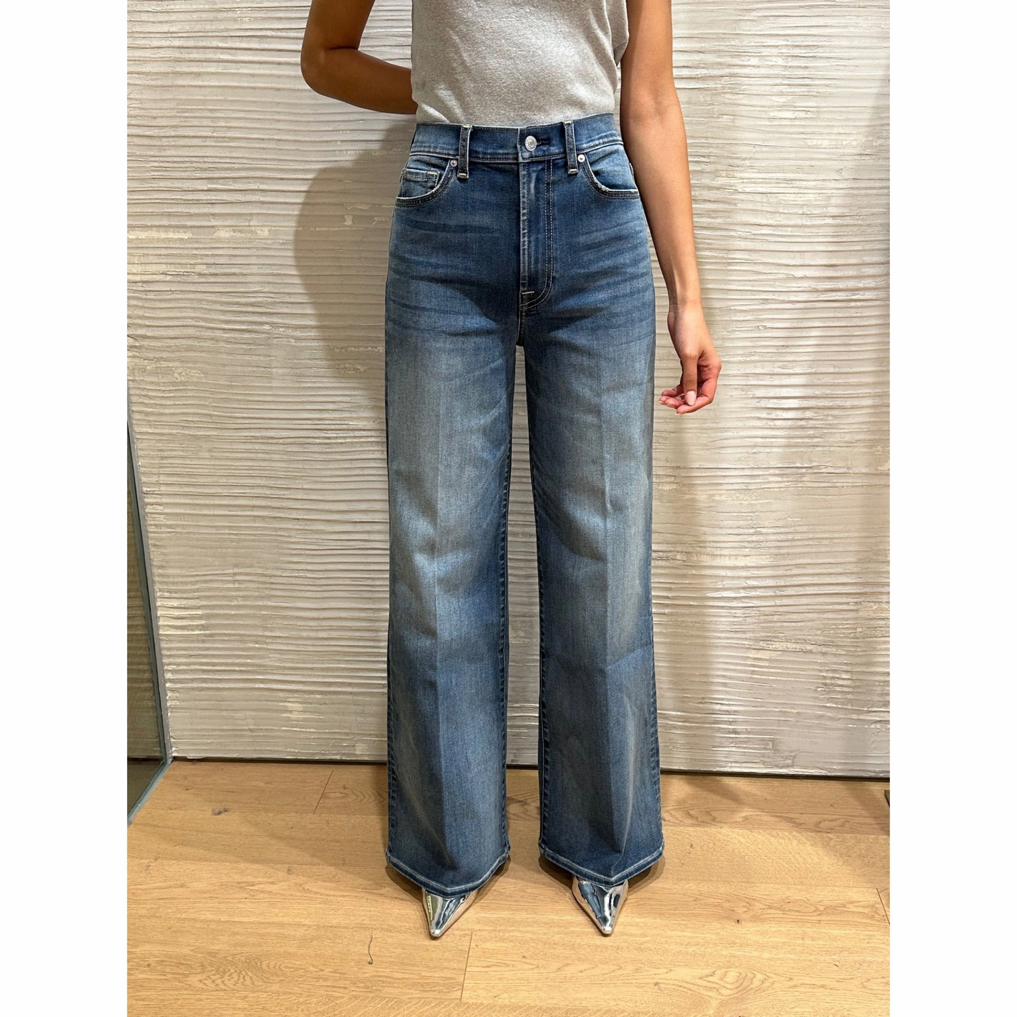 Life Ready Fashion Focus 7 For All Mankind Women's Ultra High Rise Jo Jean