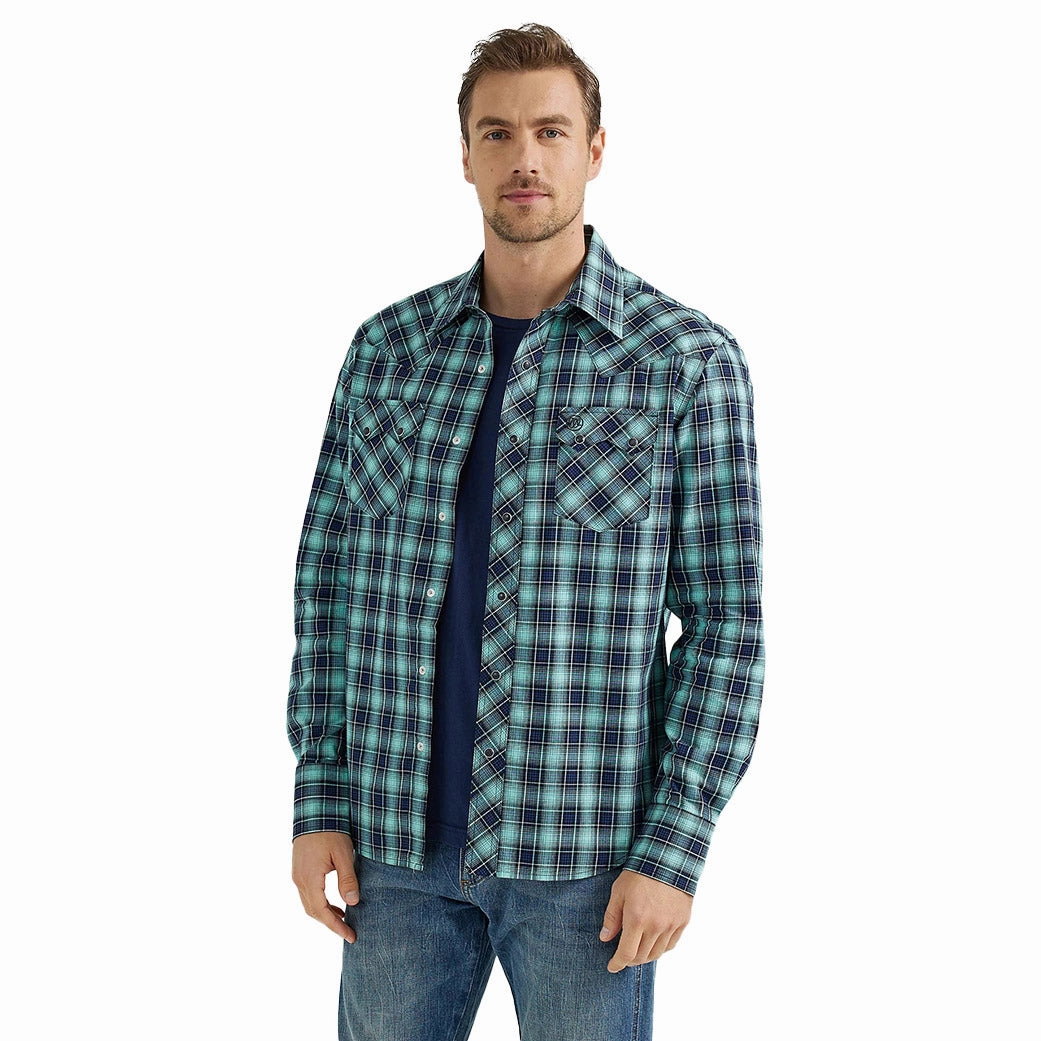 Wrangler Men's Retro Modern Fit Pearl Snap Structured Shoulder Support Ventilated Back Panel