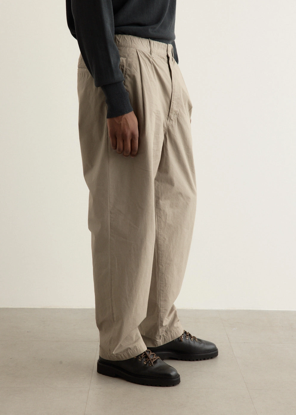 Garment-Dye Deep Tuck Pants No Ride Stay Fresh