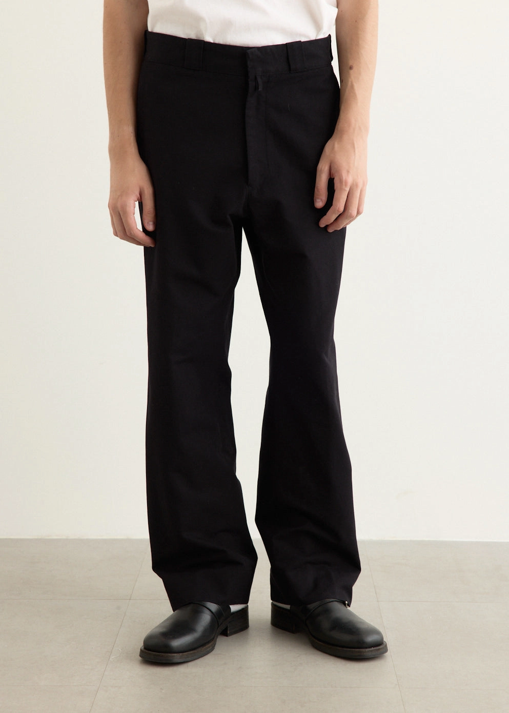 Simple Silhouette Smooth zipper closure Post Work Twill Pants