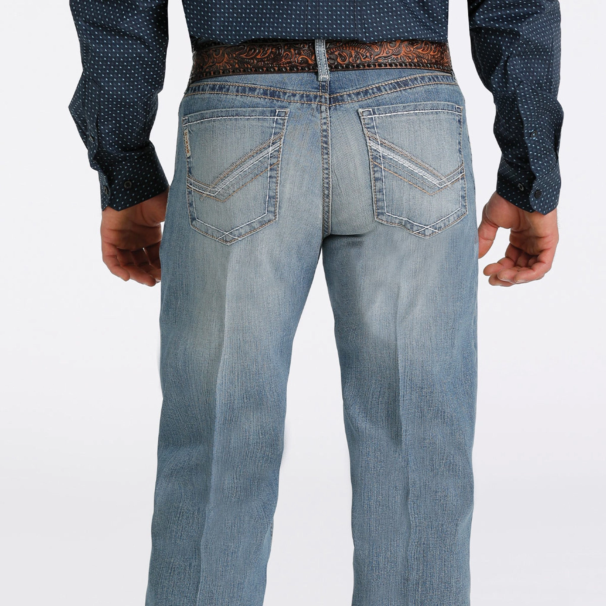 Cinch Grant Relaxed Bootcut Light Stonewash Jean Adjustable Belt Loops Weekend Getaway Stylish