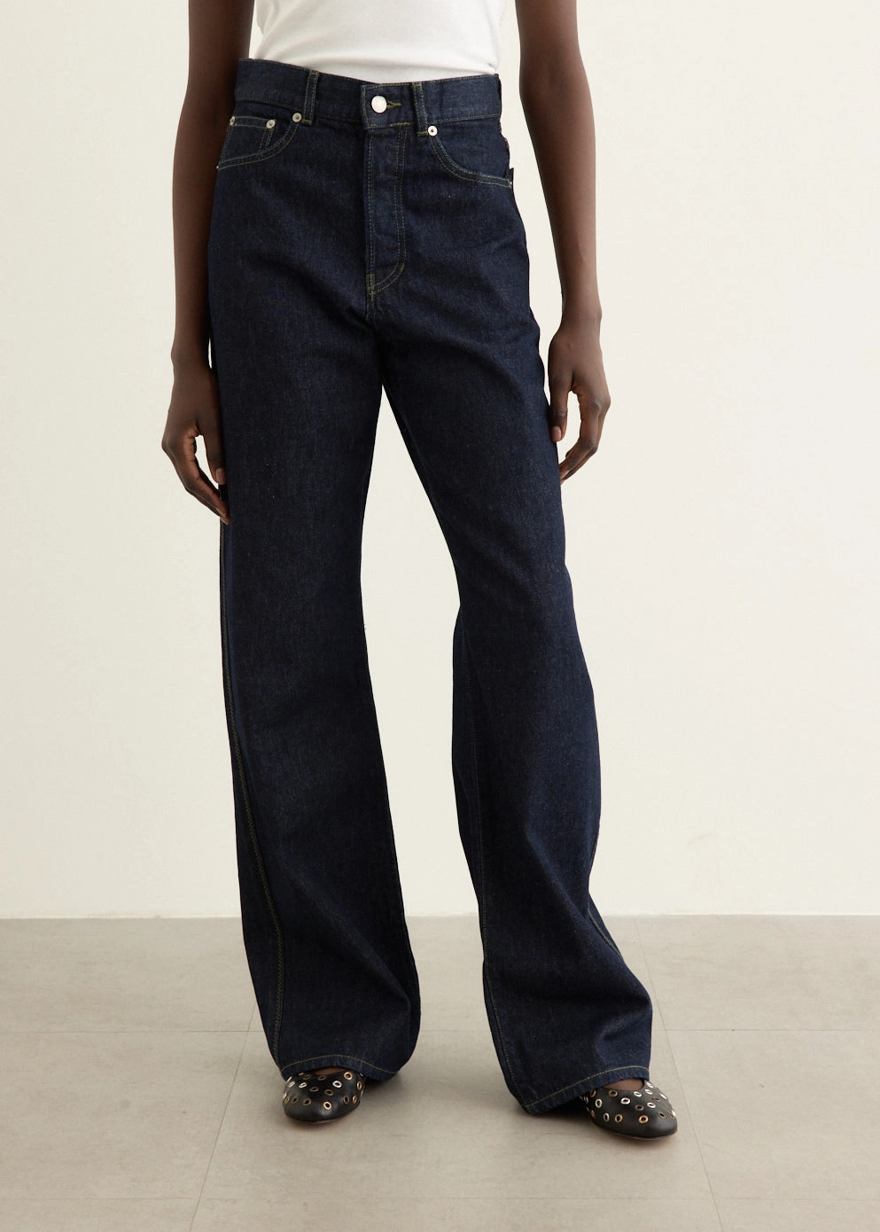 Peyton Pants Sleek Look