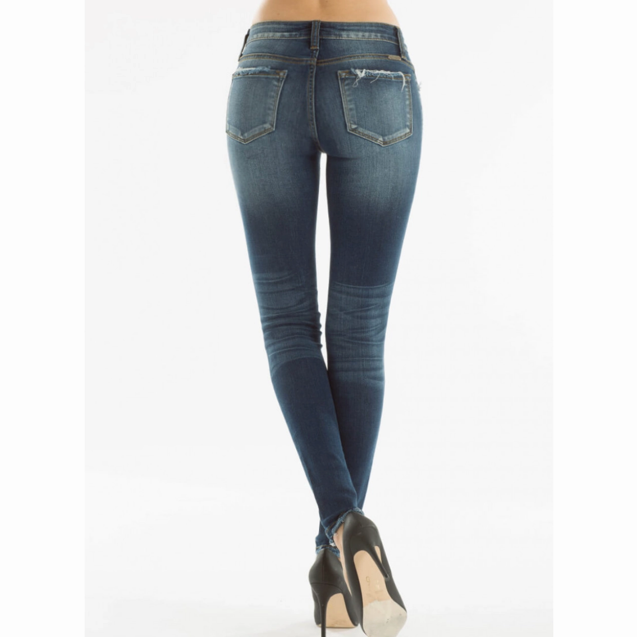 KanCan Gemma Mid Rise Skinny Fashion Routine Abrasion Resistant Surface