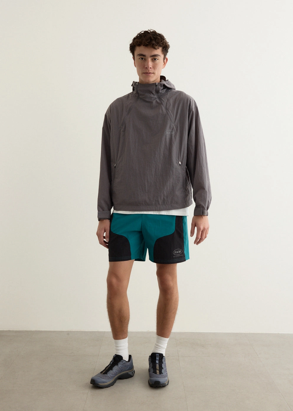 button-down look No Slip Gripper Choose Freewheeling Track Short