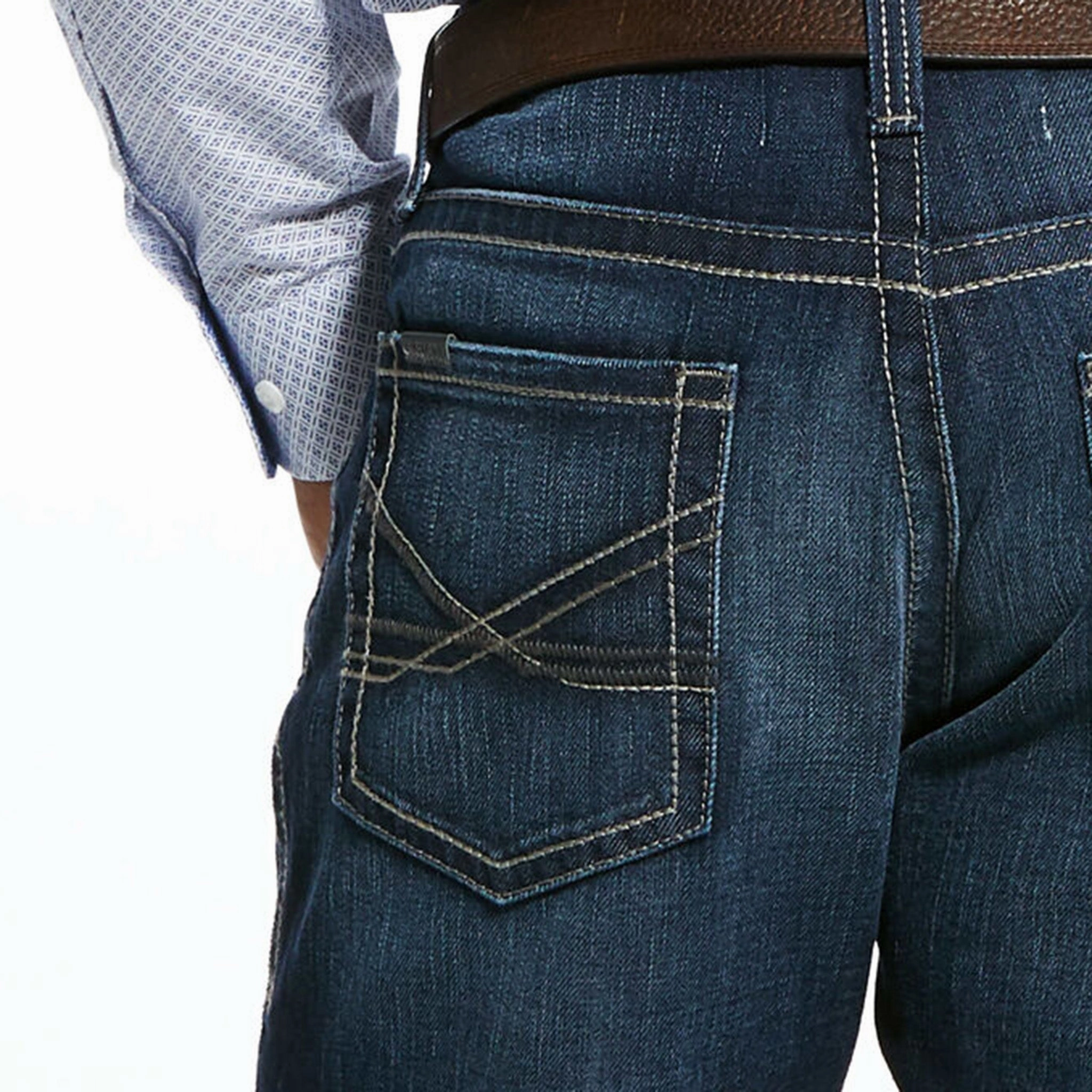 Weekend Getaway Outdoor Adventure Picnic Style Ariat Men's M5 Straight Leg Robbie Jean