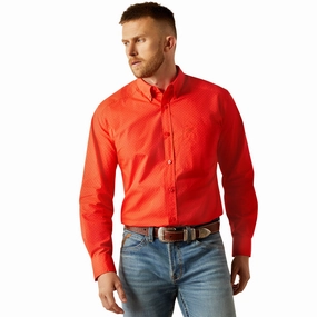 Street Comfort Ariat Men's Waylen Solid Red Long Sleeve Shirt