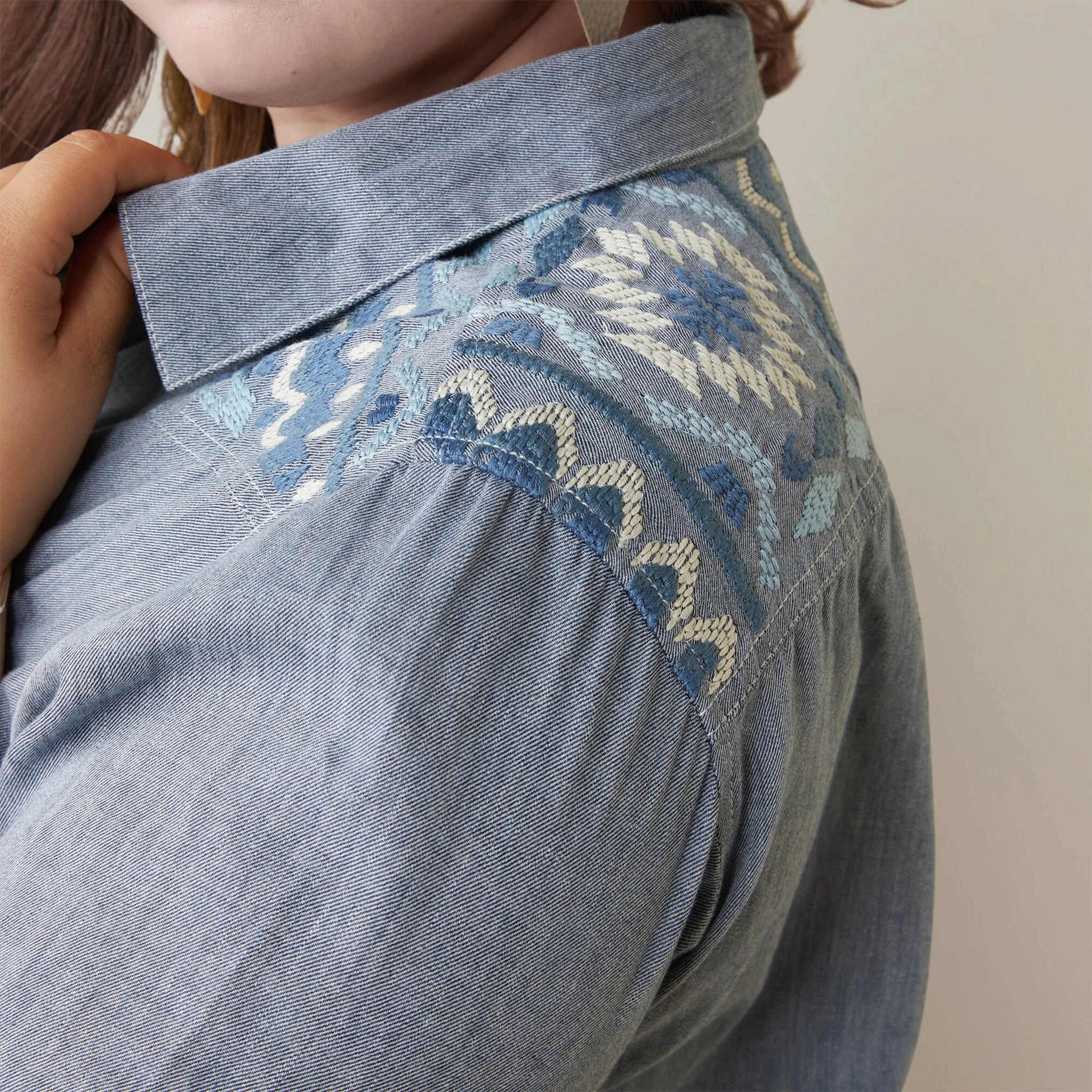 FrictionFreeNeckline Ariat Women's Billie Jean Shirt