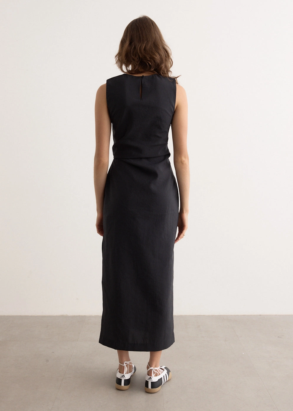 Street-Style Smooth Line Astrid Sleeveless Maxi Dress