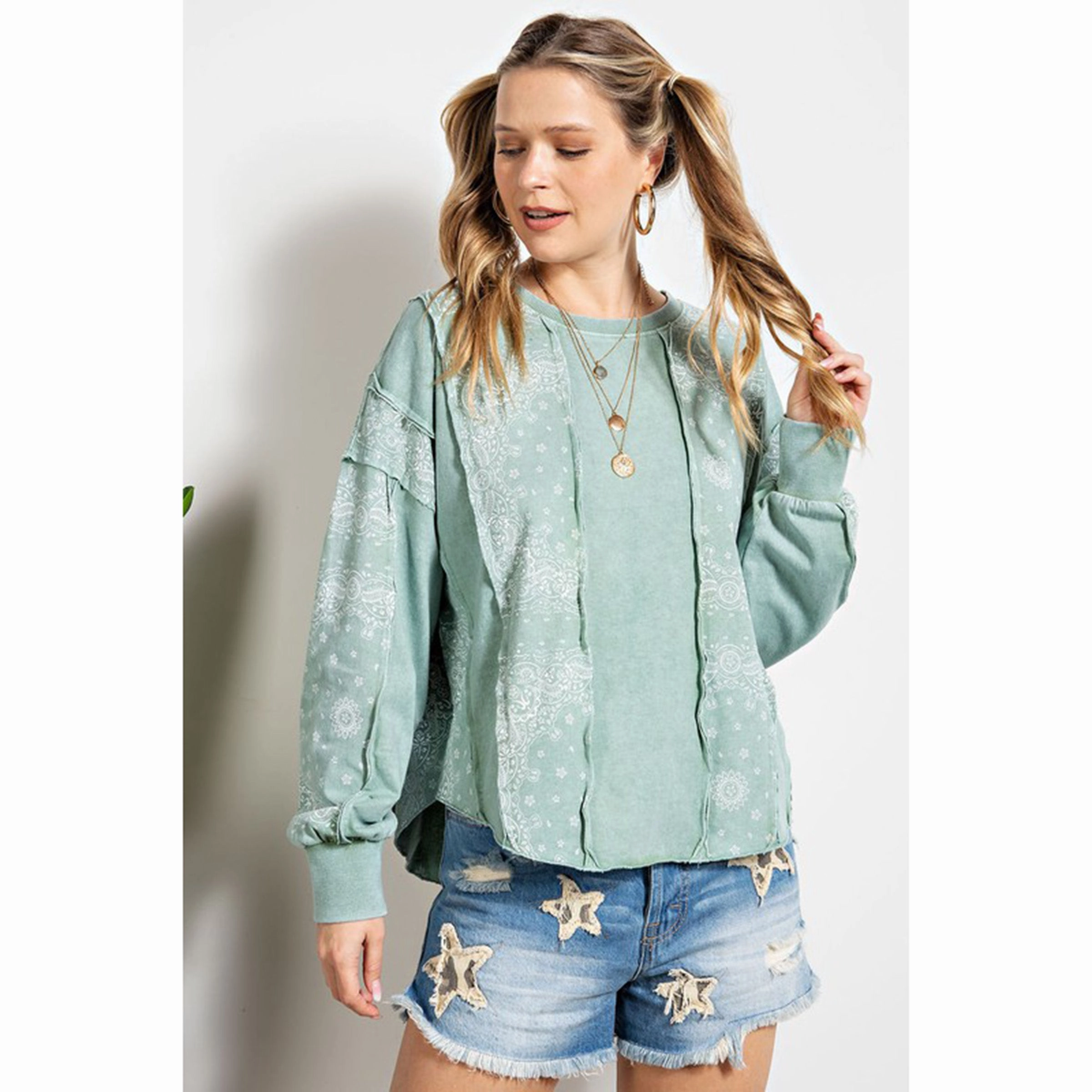 Bandana/Paisley Printed Mineral Washed Top Breathable back panel