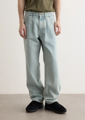 Active Touch Pleated Jeans