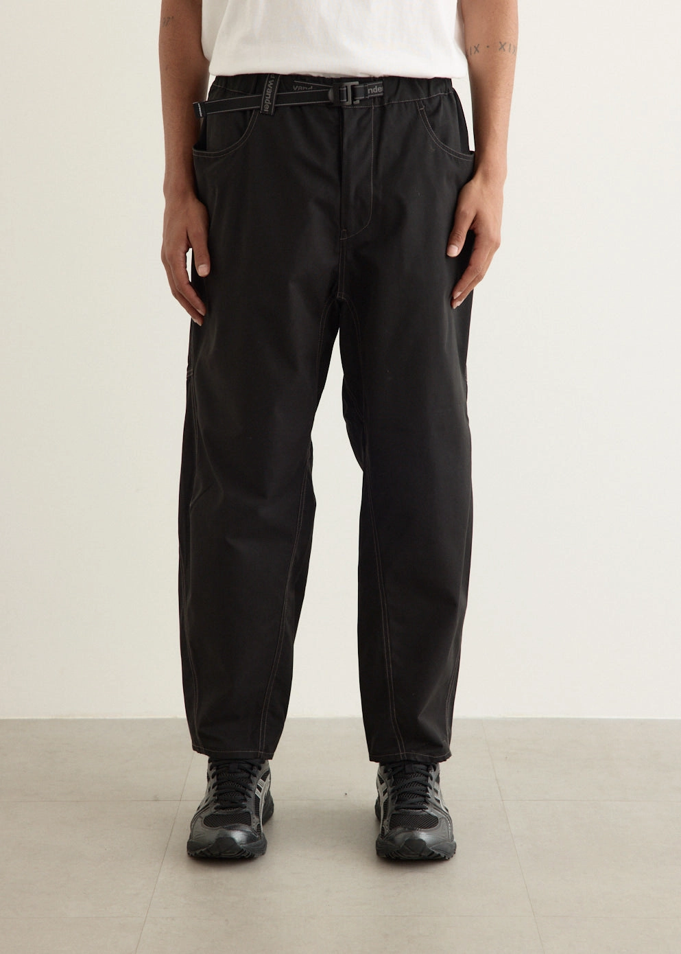 High Count Cloth Wide Pants relaxed shape