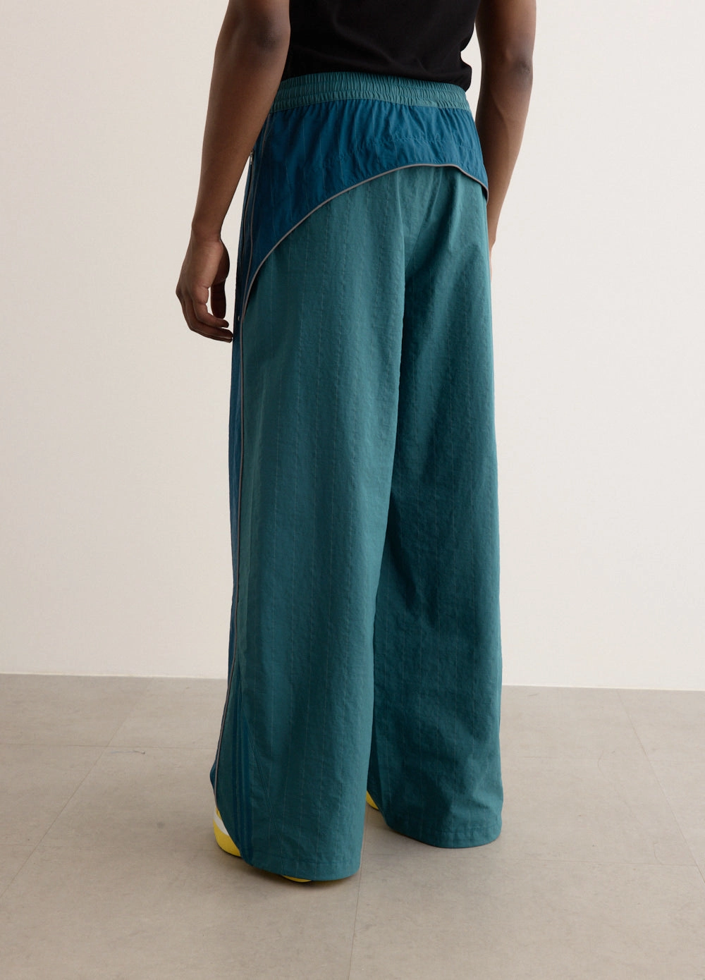 Venice Wind Pants Timeless Comfort Wear Low Rise Fit