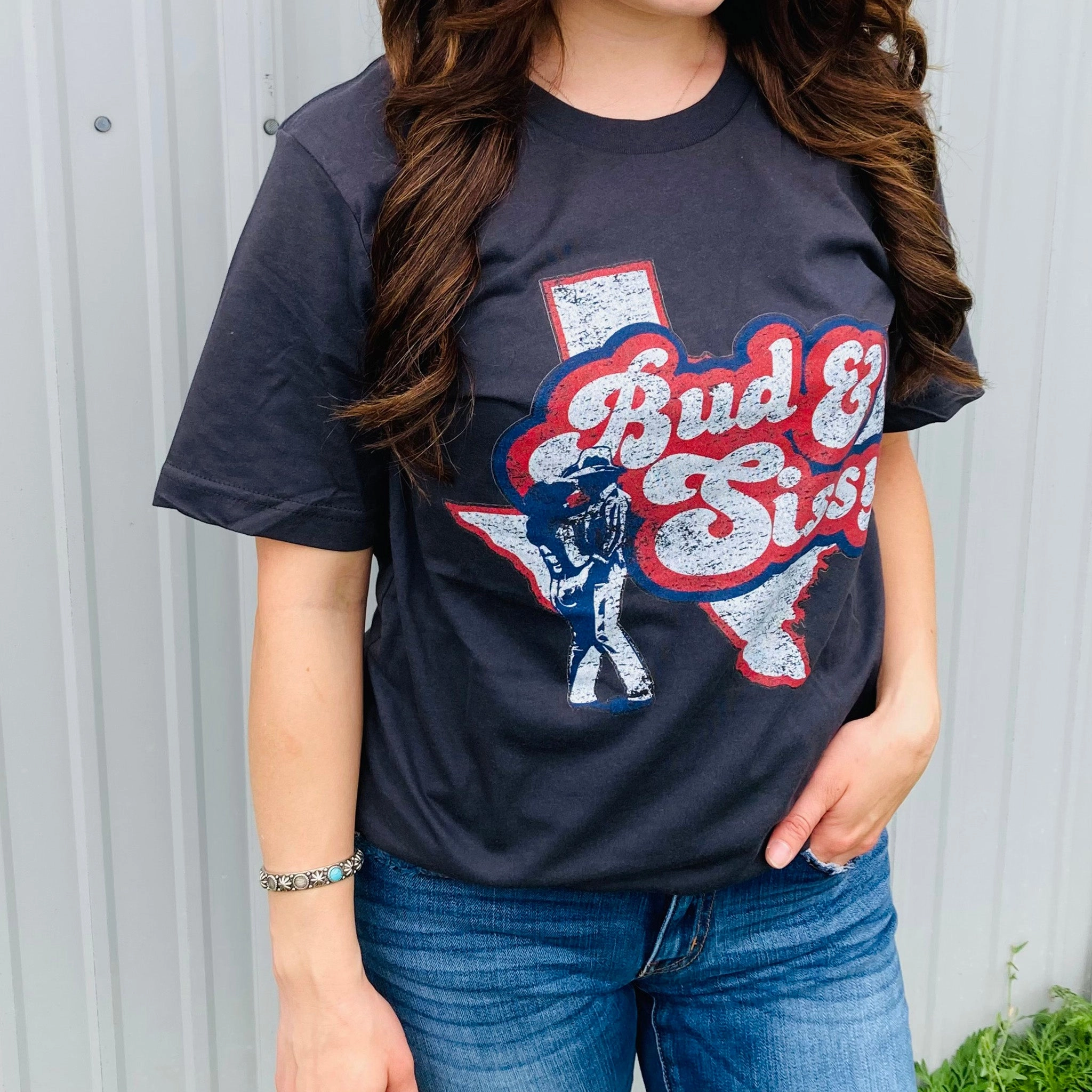 Bud & Sissy Tee Buttery Soft Handfeel