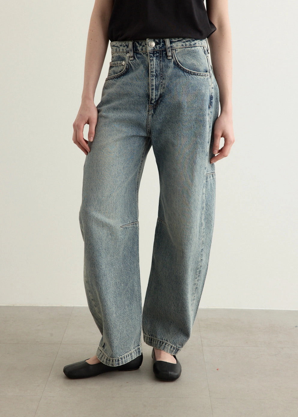 Charlie High-Rise Barrel Jeans Straight Leg Design Work Friendly