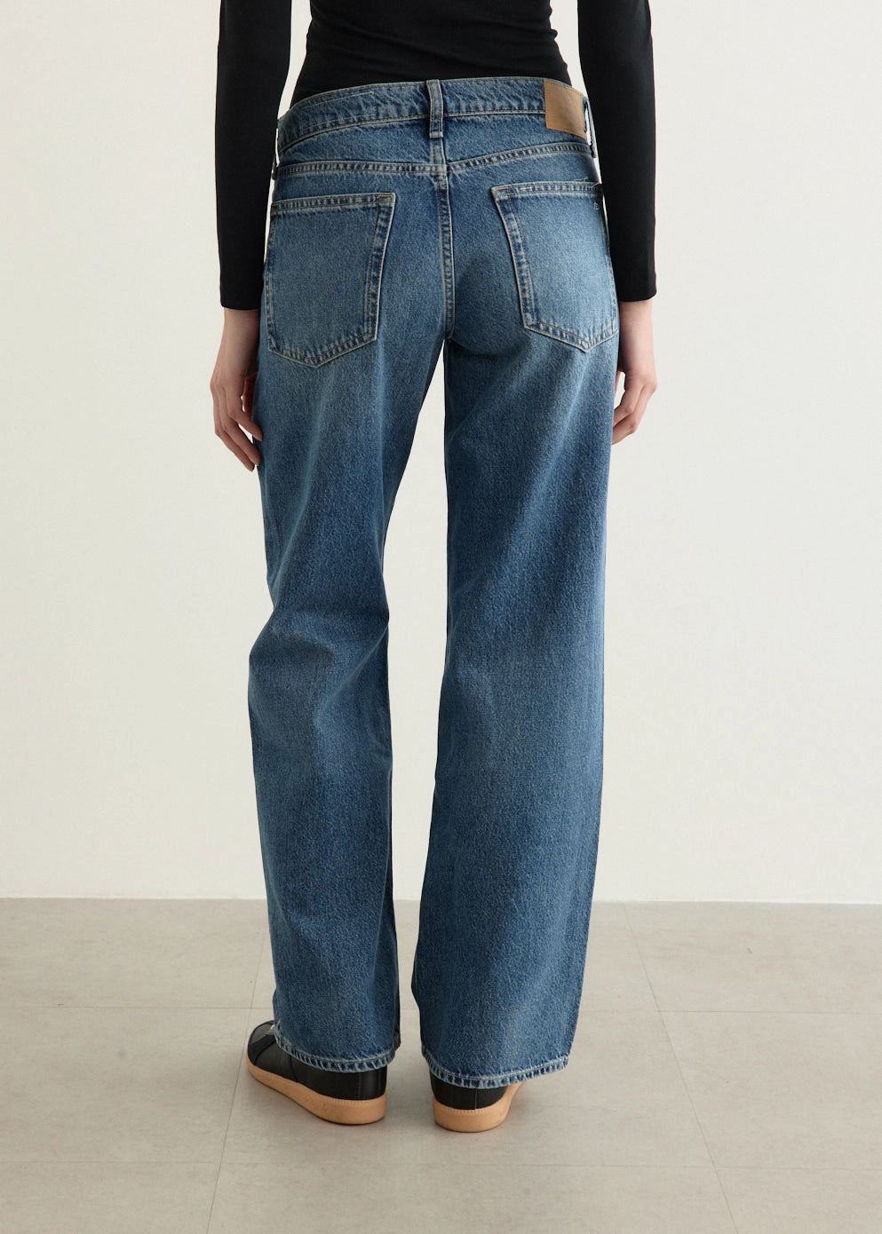 Date Night Casual Friday Unisex Attire Saige Low Rise Full Relaxed Straight Jeans