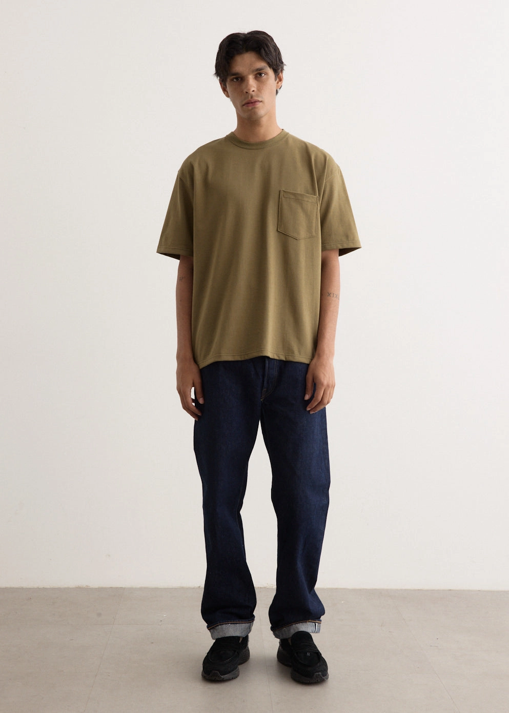 Contrast Inner Binding Pocket T-Shirt