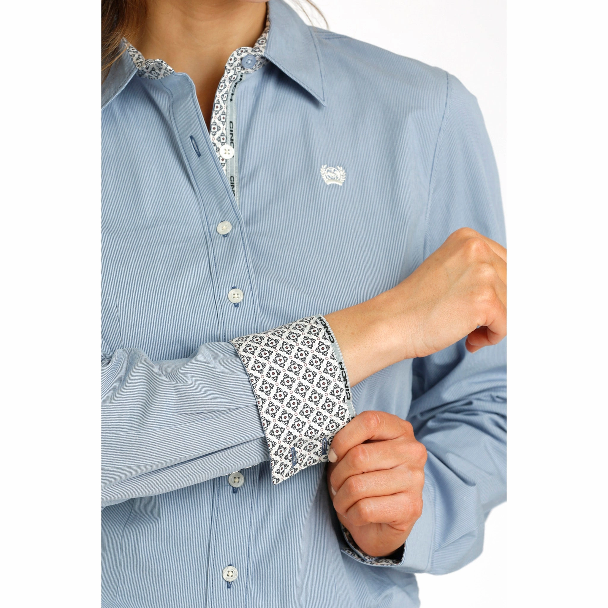 Cinch Women's Blue Striped Long Sleeve Built In Filter Layer Sporty Sweatshirt