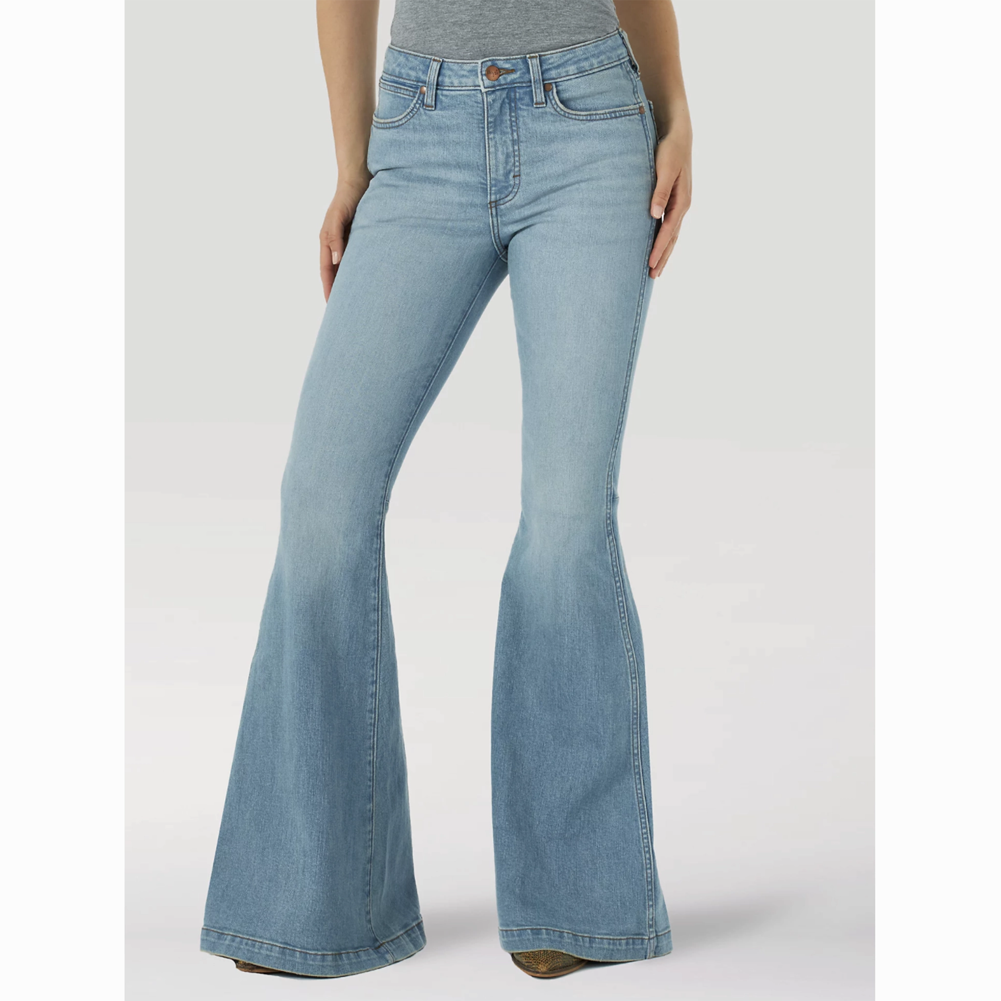 Wrangler "ISABELA" Trumpet Flare Comfortable Waistband