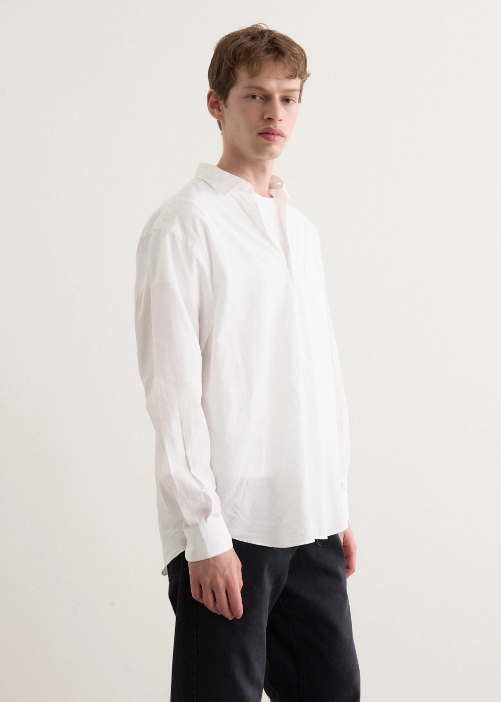Timeless Classic Streamlined Design Comoli Shirt