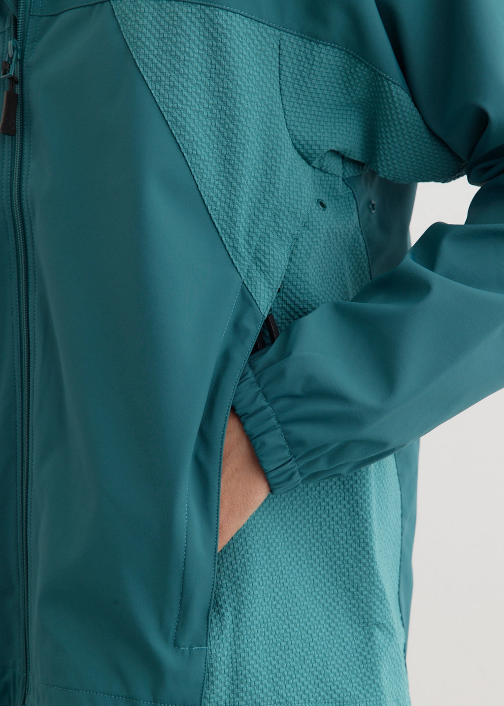 Two Tone Trainings Jacket Sporty Layers Fur Trim