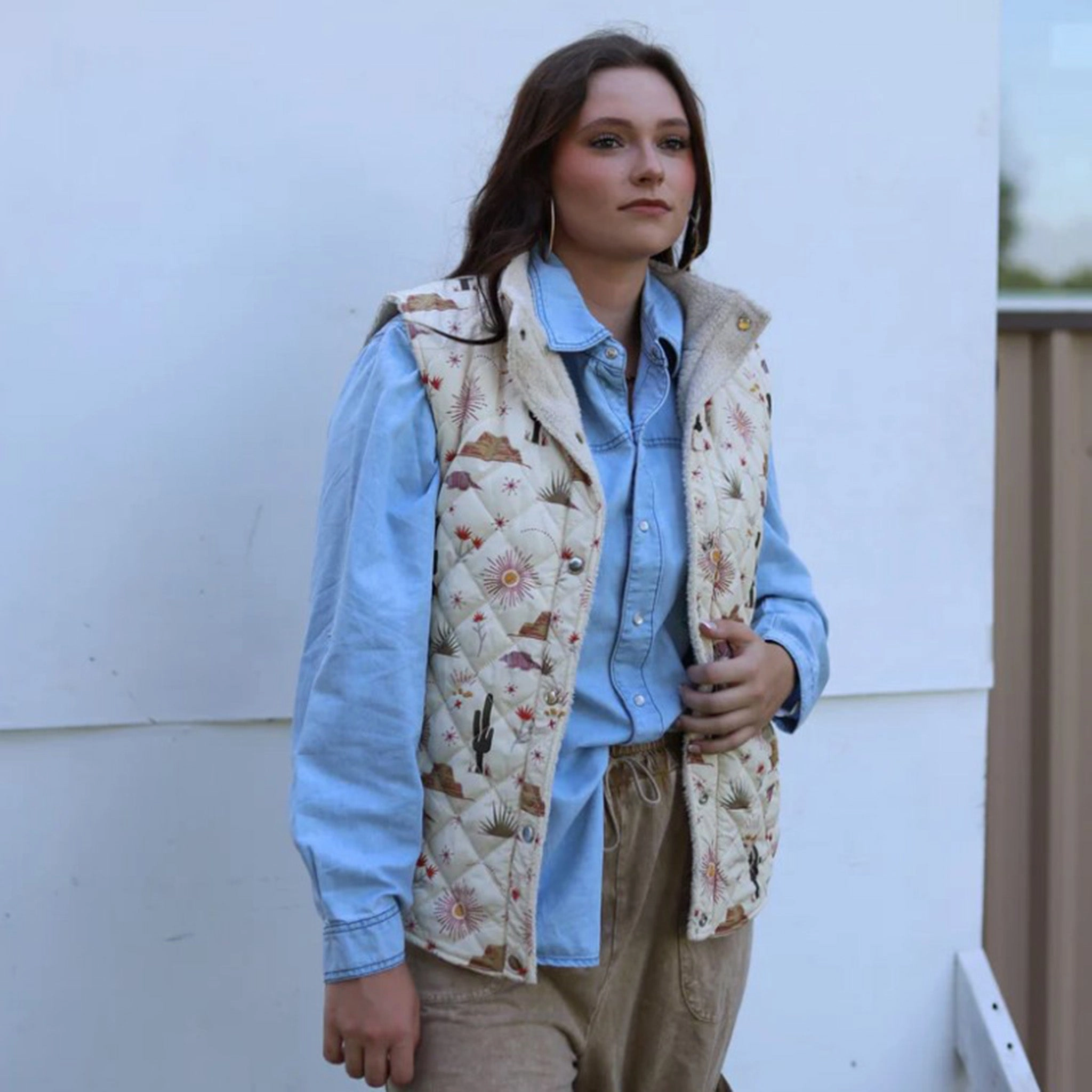 MultiAngleVentilation Crazy Consuela Women's Desert Dream Puffer Vest