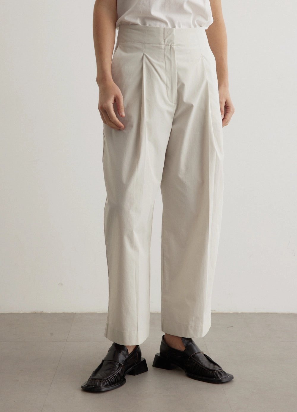 Dordoni Volume Pleat Pants relaxed shape