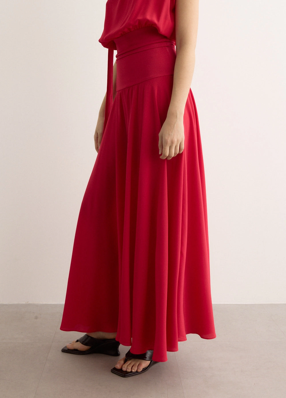 Celebrity Style Everyday Essential Illi Maxi Skirt