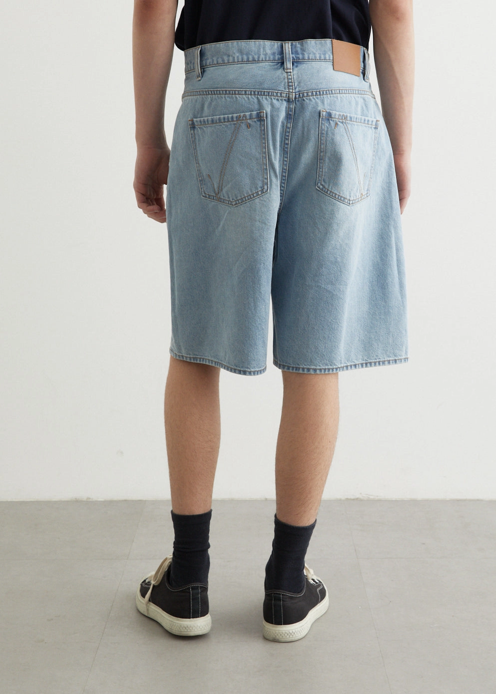 Double Layered Hem Dragline Denim Shorts
