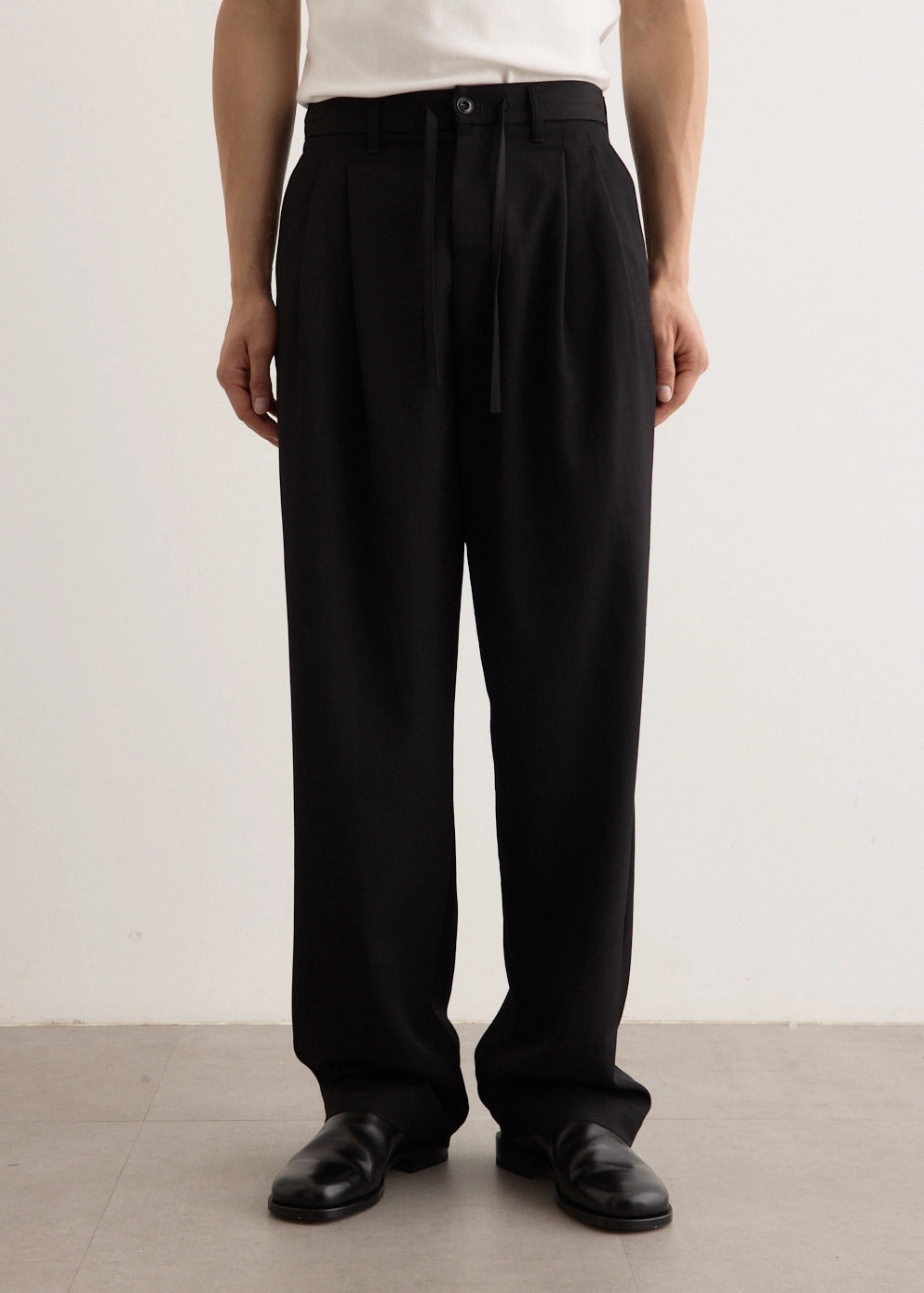 Soft Brush Lining Tagless Labeling Drawstring Pleated Pants