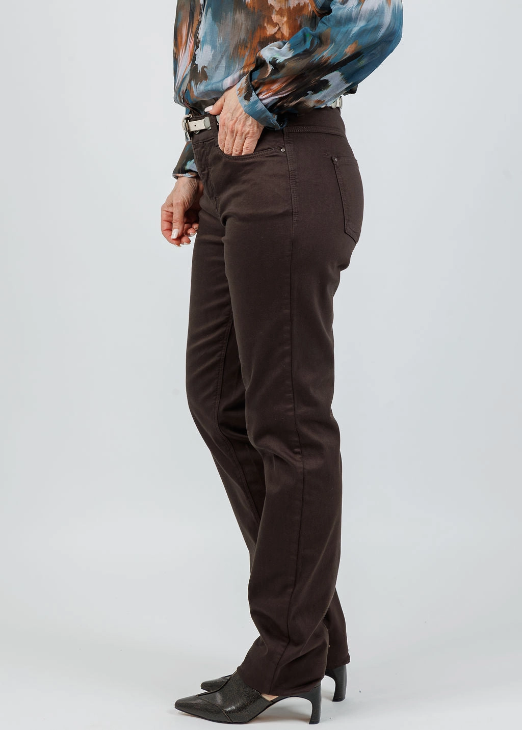 Dream Straight Denim 32" - Deep Brown Contoured Panel Design Core Essential