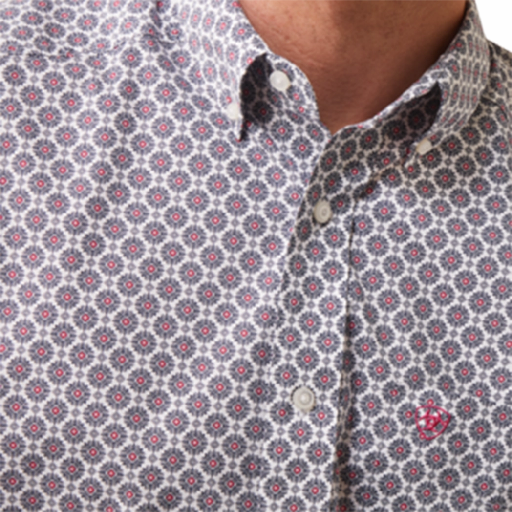 Errand Ready Button Down Design Ariat Men's Novah White Classic Fit S/S