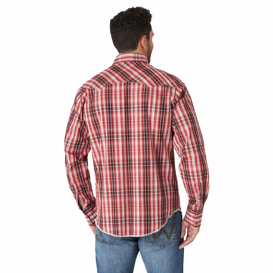 Wrangler Men's Long Sleeve Plaid Shirt Athleisure Trend