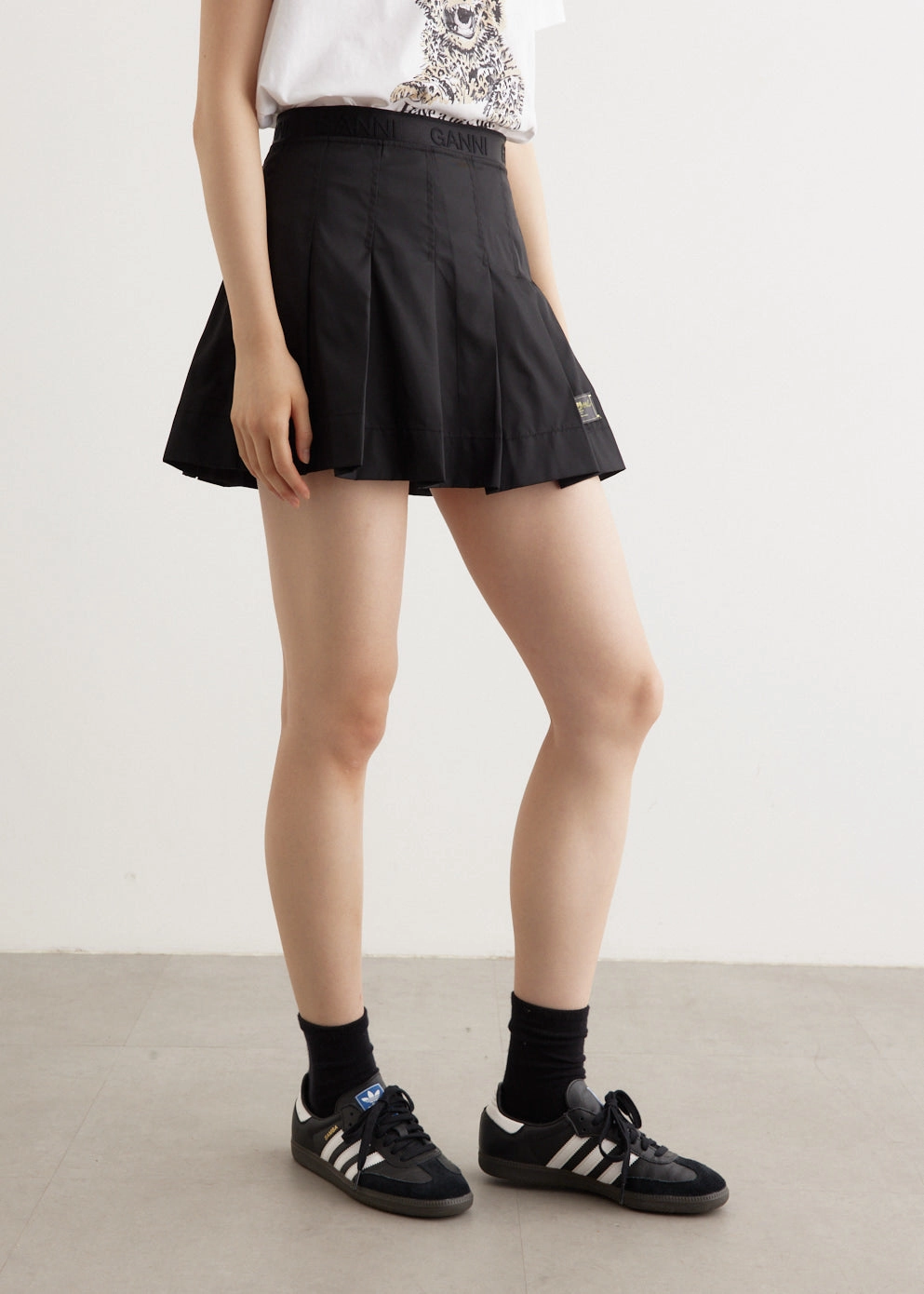 Textured Surface Unisex style Duchesse Nylon Pleated Mini Skirt