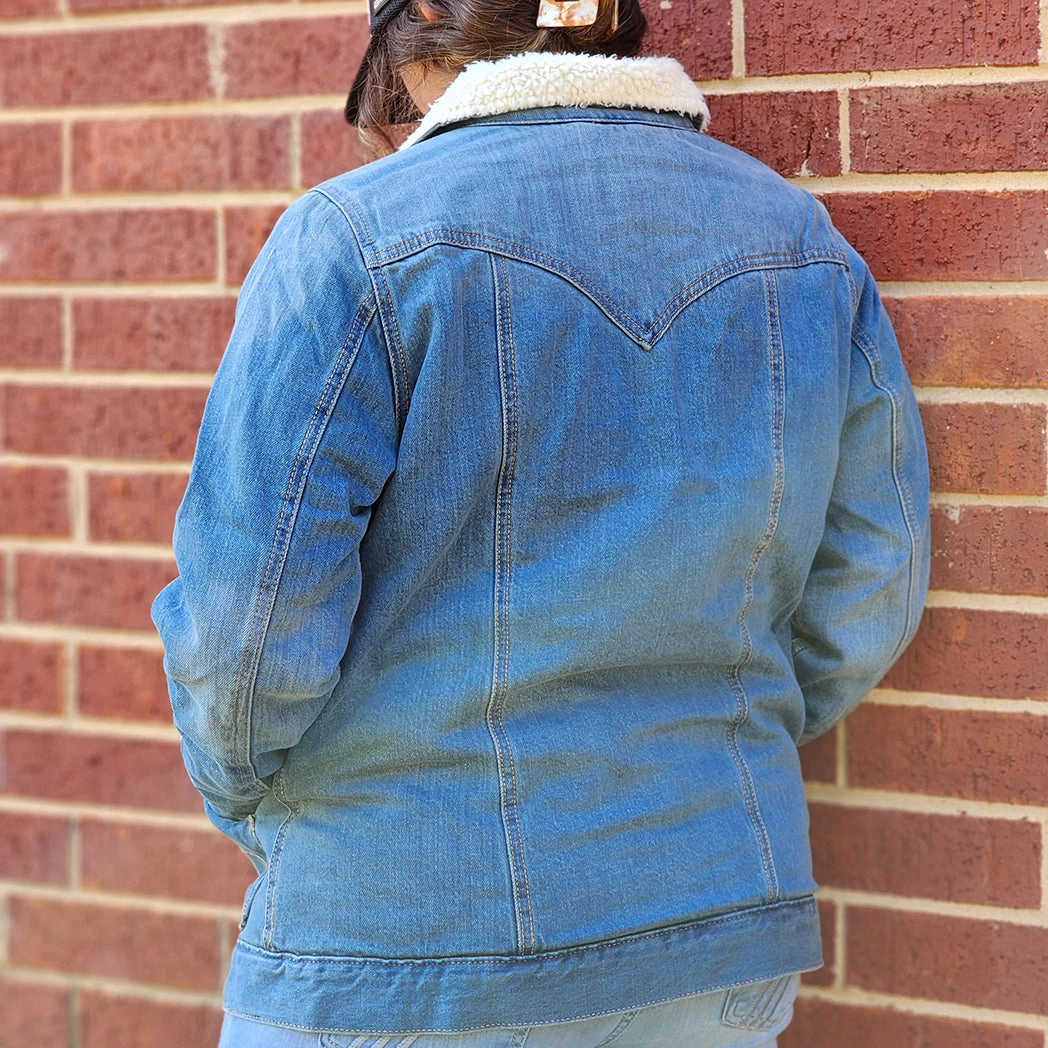 Wrangler Women's Sherpa Lined Denim Barn Jacket All Season Adaptability Double Stitch Reinforcement