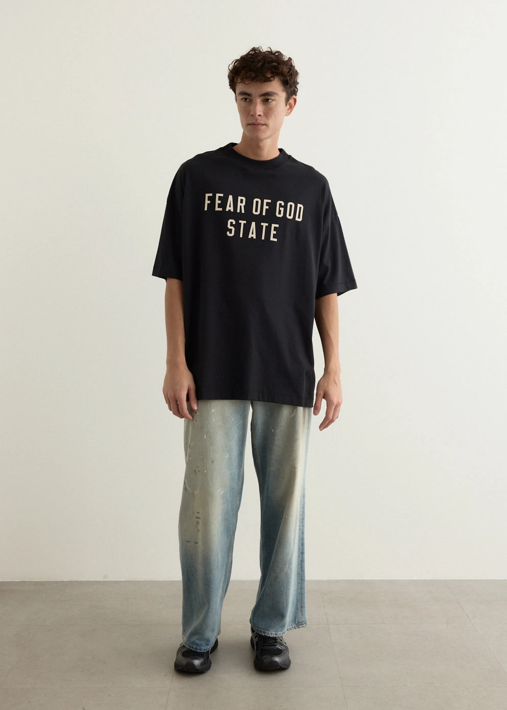 Fashionable Layer 90s Fit T-Shirt