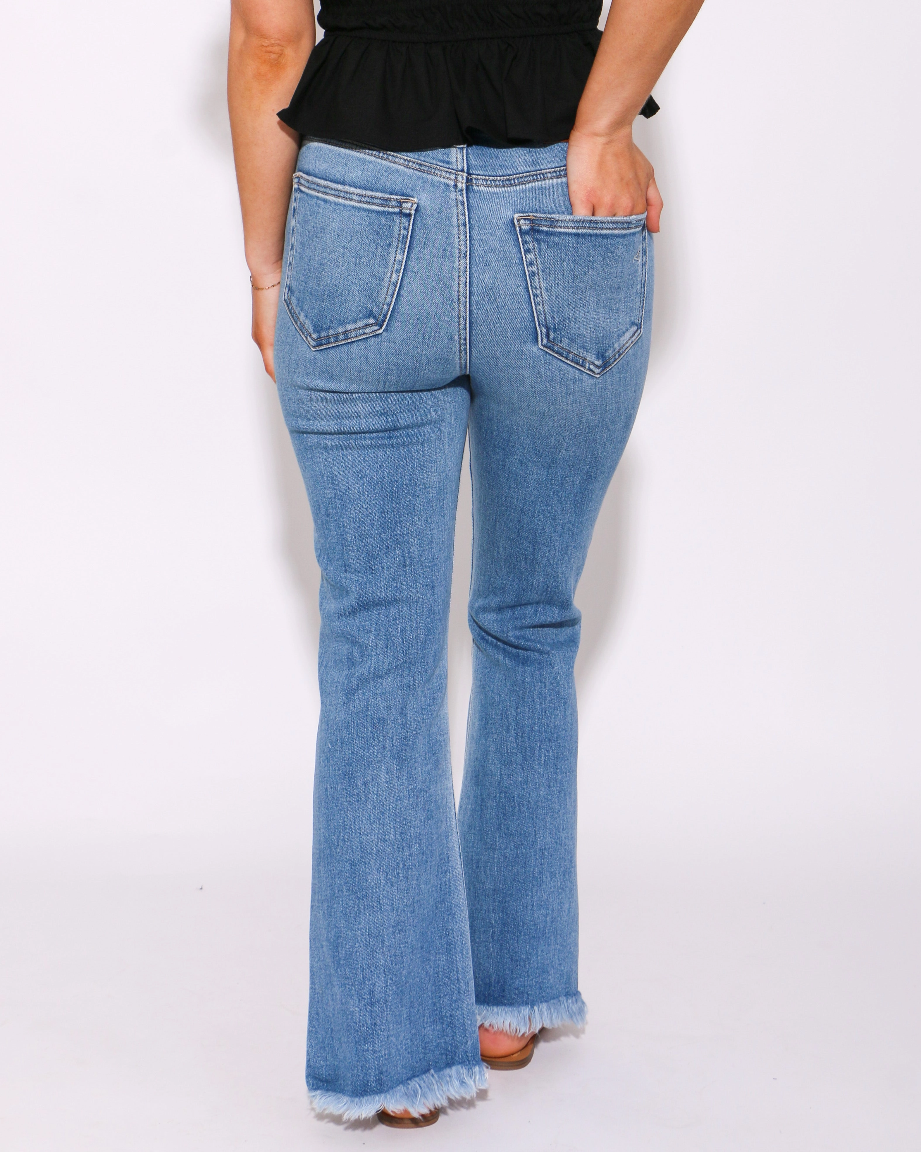 Happi Crop Flare with Step Hem and Slit Jeans Festival Outfit Date Night Professional Wear Timeless Comfort