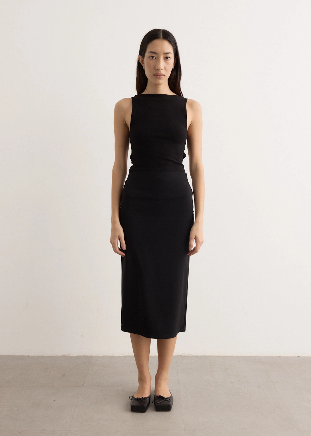 La Jupe Sablier Tassel accents high contrast