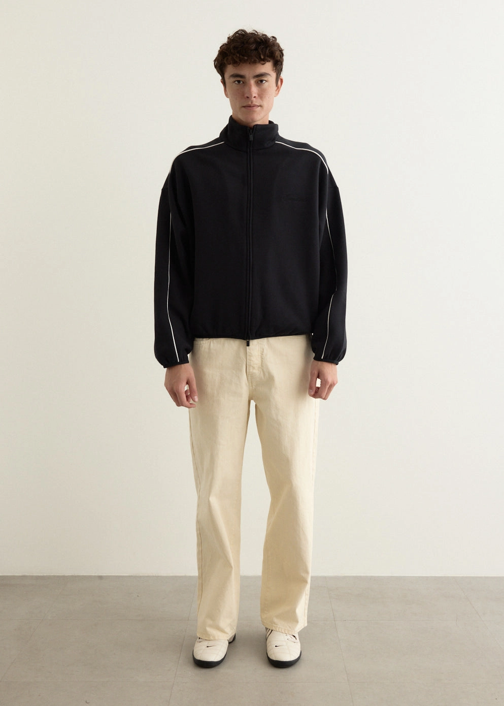 Wrinkle Free Material Winter Cozy Modern Fit Fleece Track Jacket