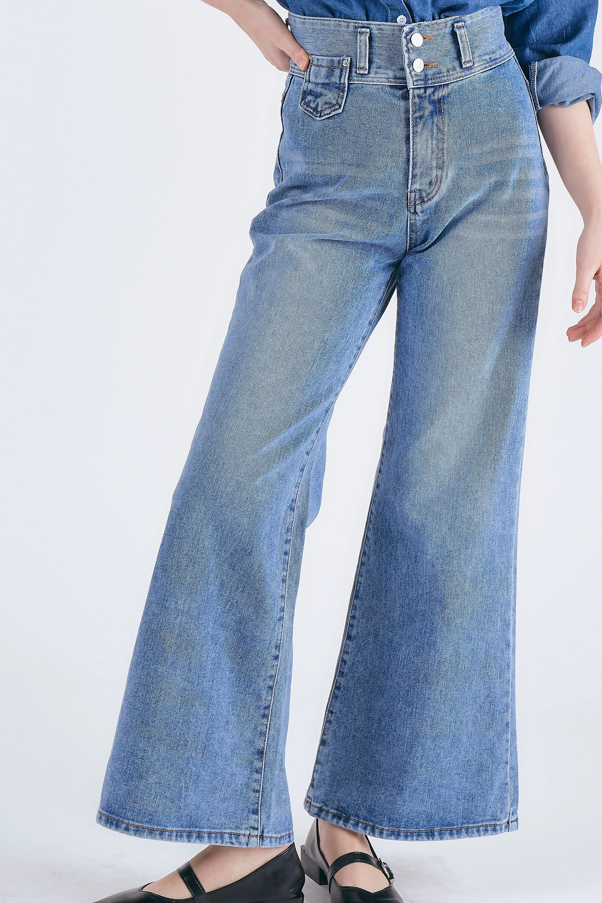 Everyday Party Look Elsie Highwaist Flared Jeans