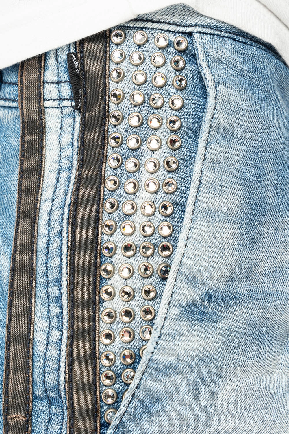 Relaxed Taper MENS LIMITED EDITION WARRIOR MILITARY JEAN- PANTS IN BLUE OMAHA LIGHT WASH WITH CRYSTALS