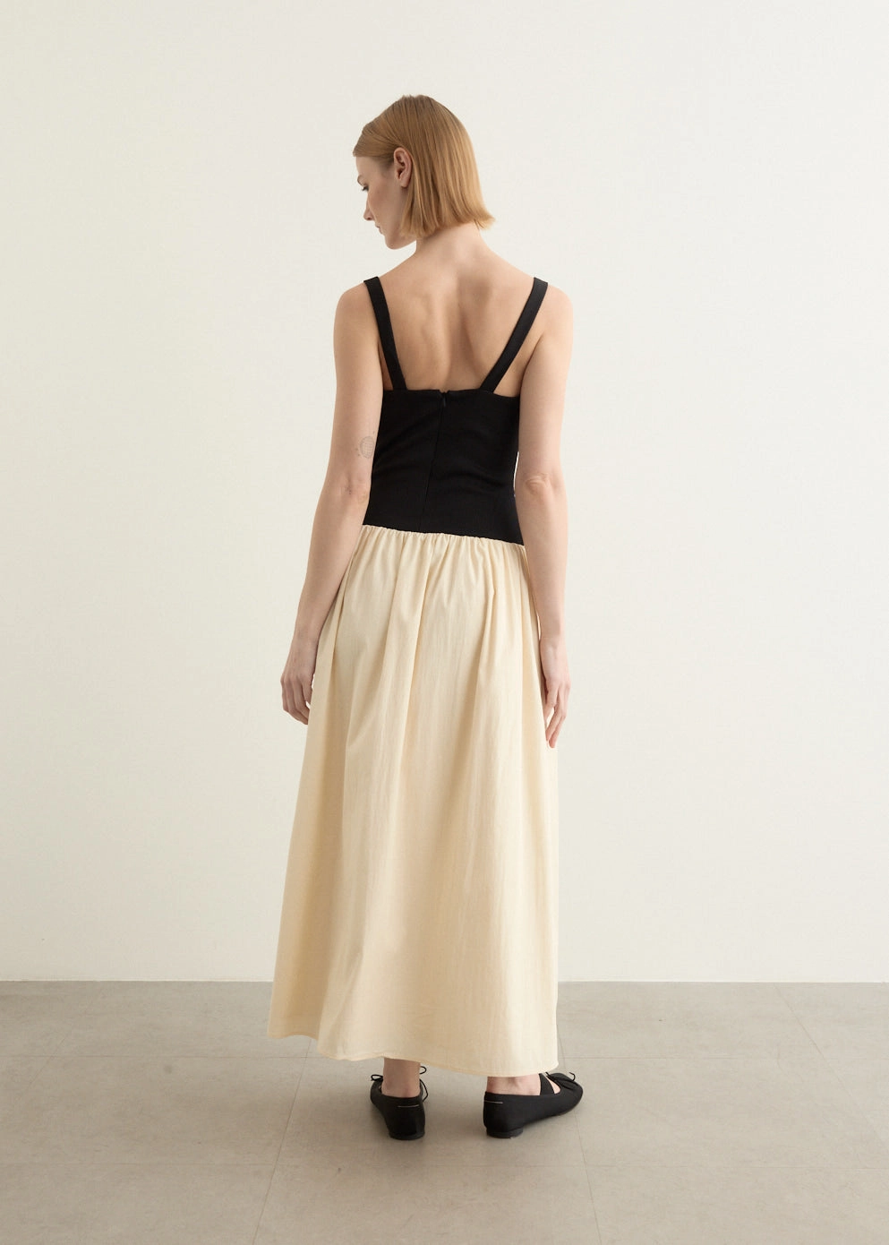 Malorie Dress Elegant Mood MoistureWickingTechnology