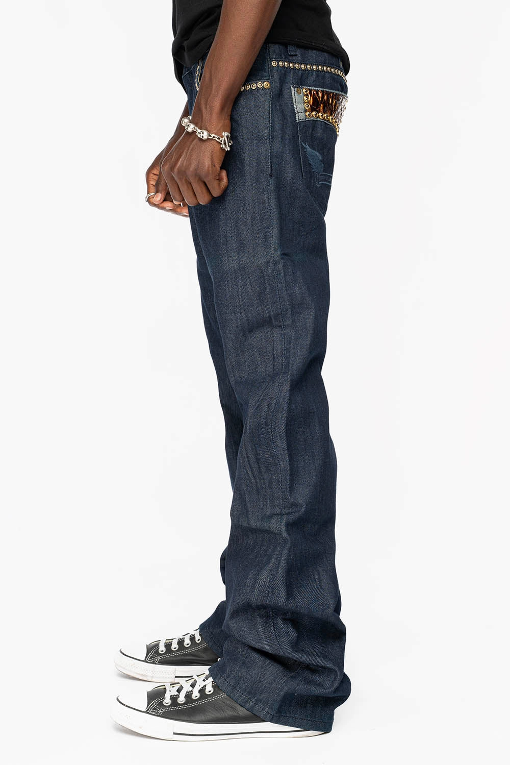 BOOT CUT JEAN WITH PATENT LEATHER POCKET  EMBELLISHED WITH CRYSTALS AND STUDS IN RINSE WASH Shape Retention Tailored Style