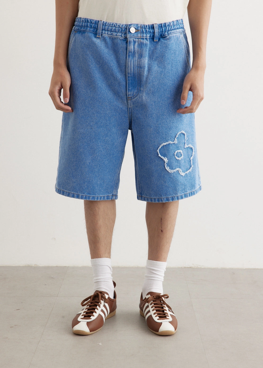 Moisture Wicking Material Flower Patch Bleached Denim Shorts