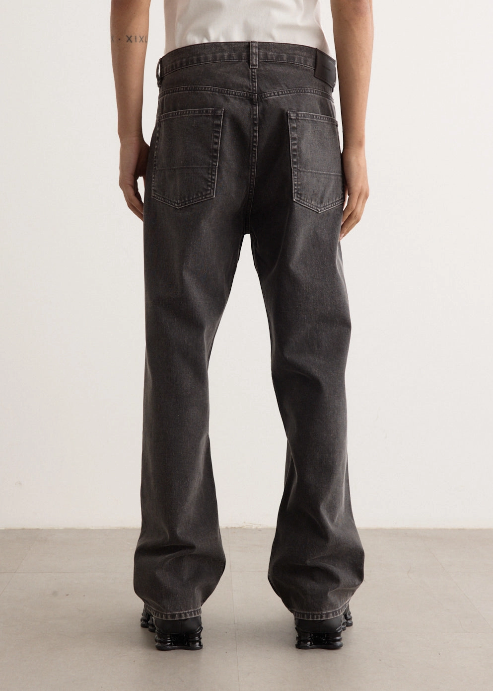 Relaxed Tailoring Third Cut Jeans