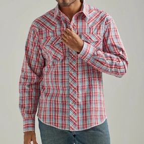 Wrangler Men's Blue and Red Plaid Long Sleeve Shirt Contemporary Design Mesh Insert
