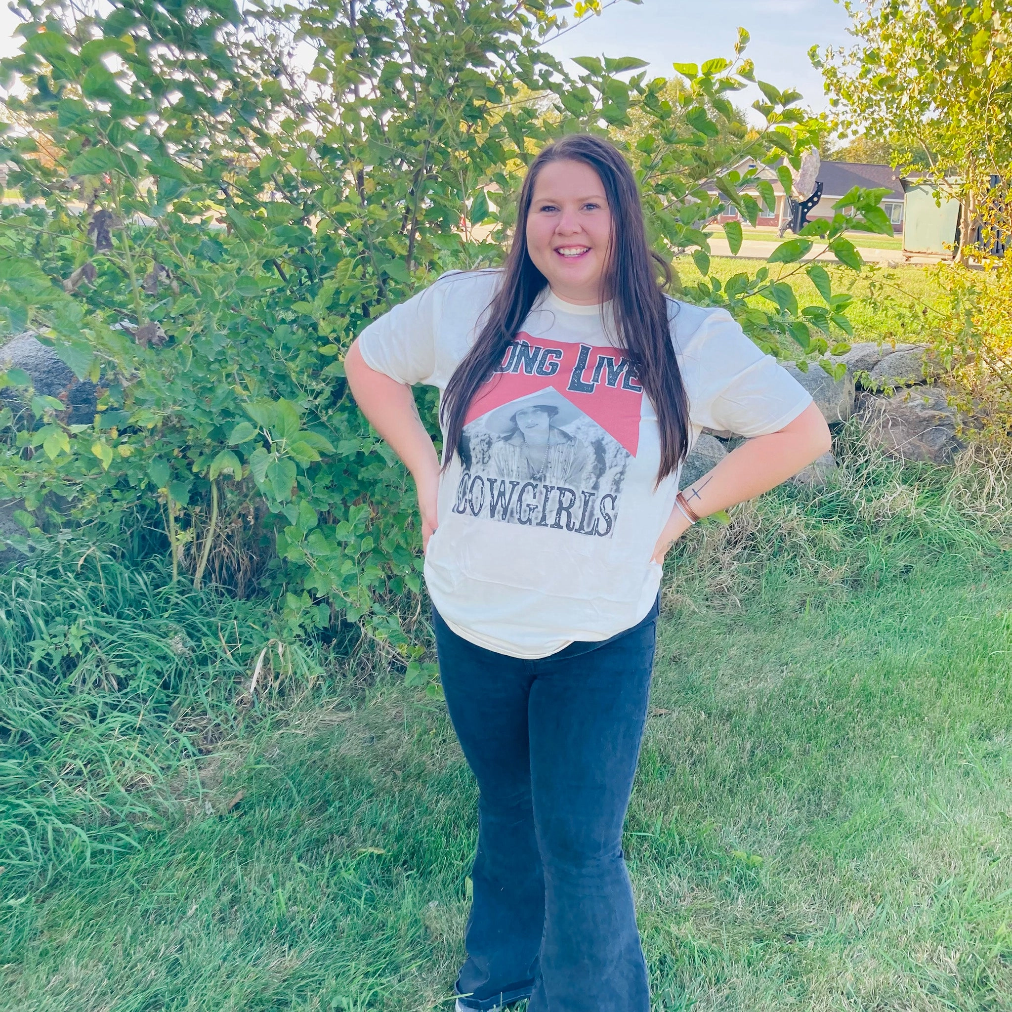 Low Profile Collar Long Live Cowgirls Tee