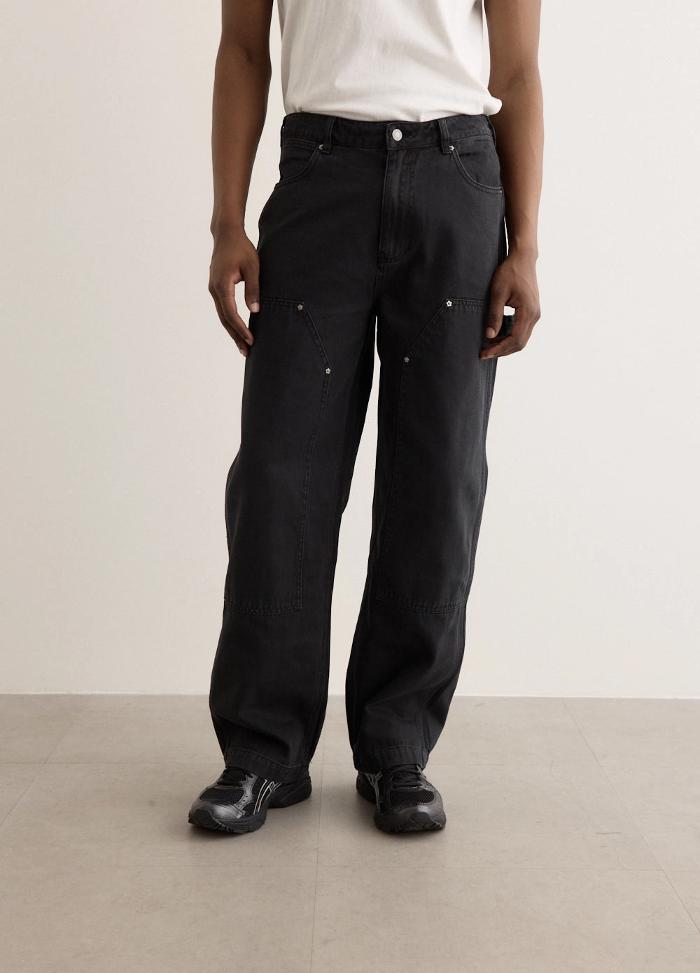 Double Knee Carpenter Pants relaxed shape Minimalist Look
