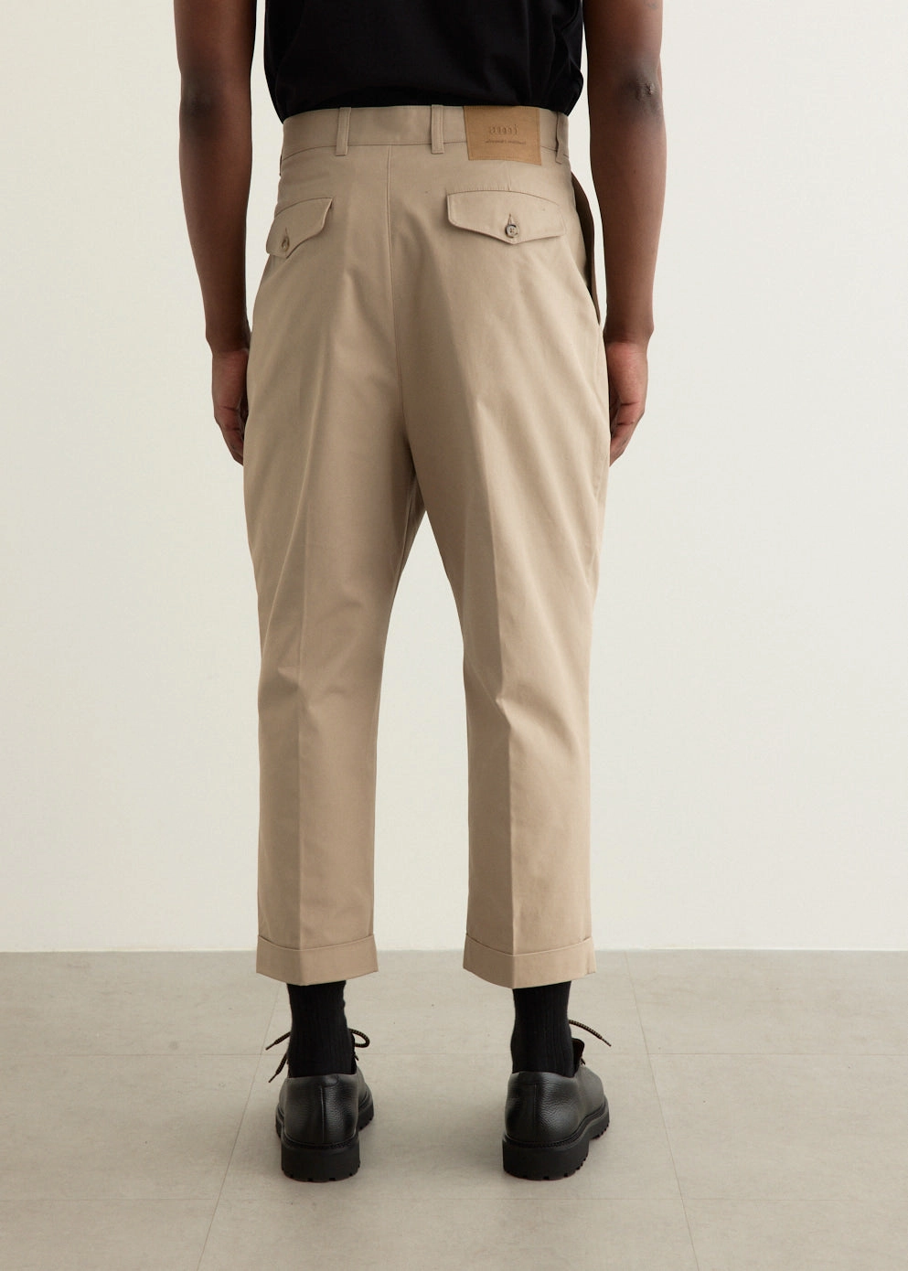 Oversized Carrot Trousers Seamless Design Breathable mesh